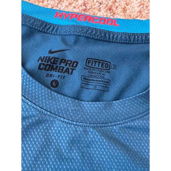 Nike PRO Combat Dri Fit Fitted short sleeve shirt, Large, Red & Blue - Picture 3 of 11